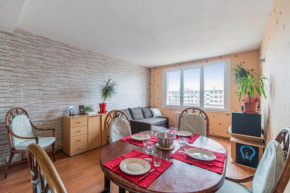 Design and calm flat with parking in Villeurbanne 10 min to Lyon - Welkeys